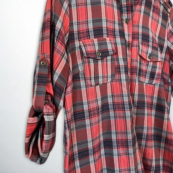 Sundance Red Plaid Flannel Long Sleeve Pull Over Half Button Women's Size Medium - Picture 6 of 10